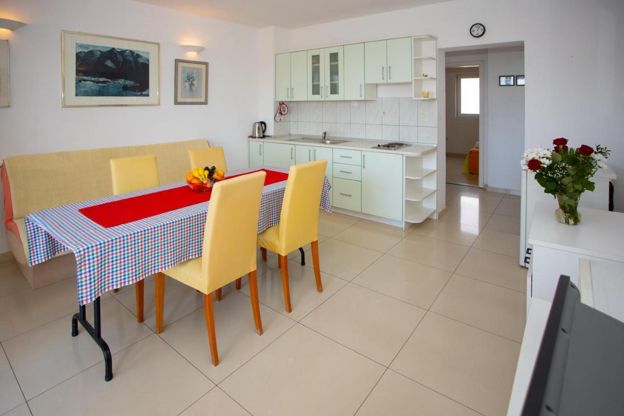 Apartment Slobodan Makarska